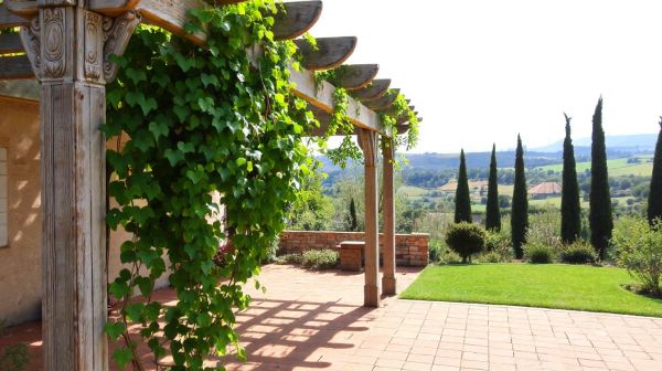 Top 5 designs de pergola à Agen pour embellir votre terrasse