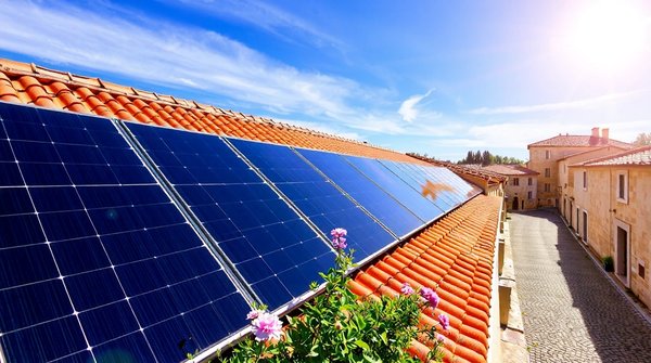 Panneaux solaires à nîmes : révéler le potentiel solaire de votre habitat